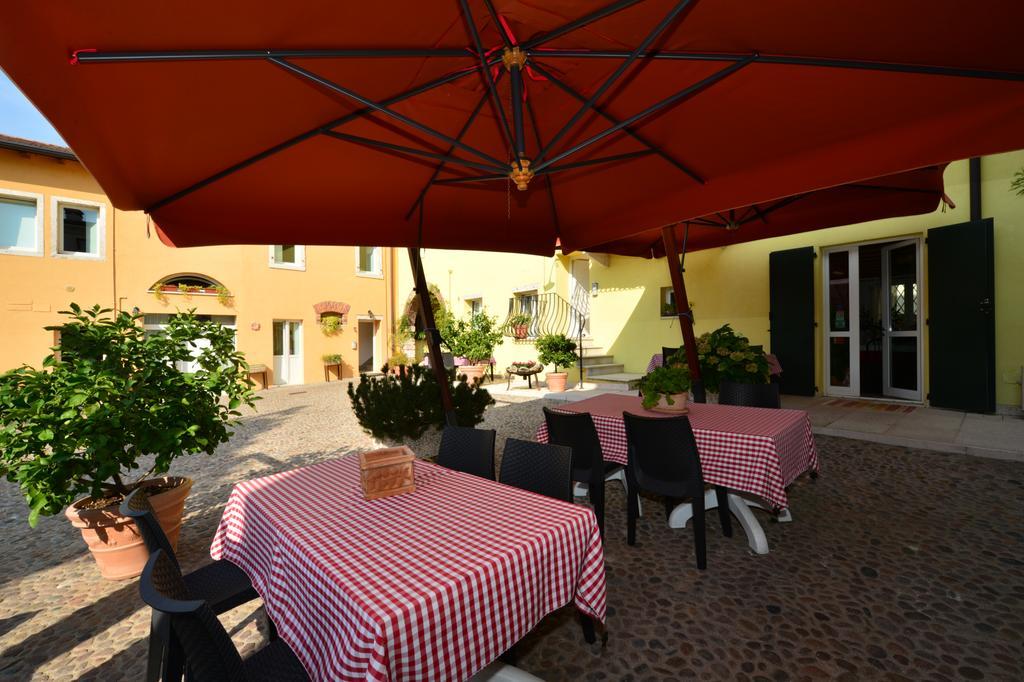 B&B Corte Barbieri Dolcè Zewnętrze zdjęcie