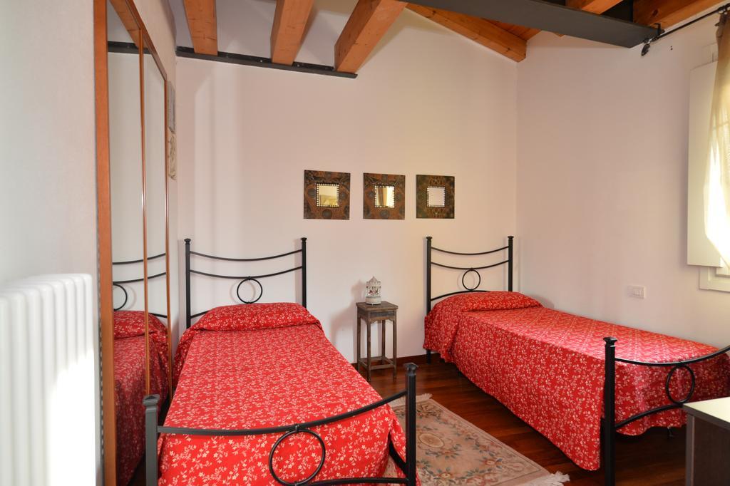 B&B Corte Barbieri Dolcè Zewnętrze zdjęcie
