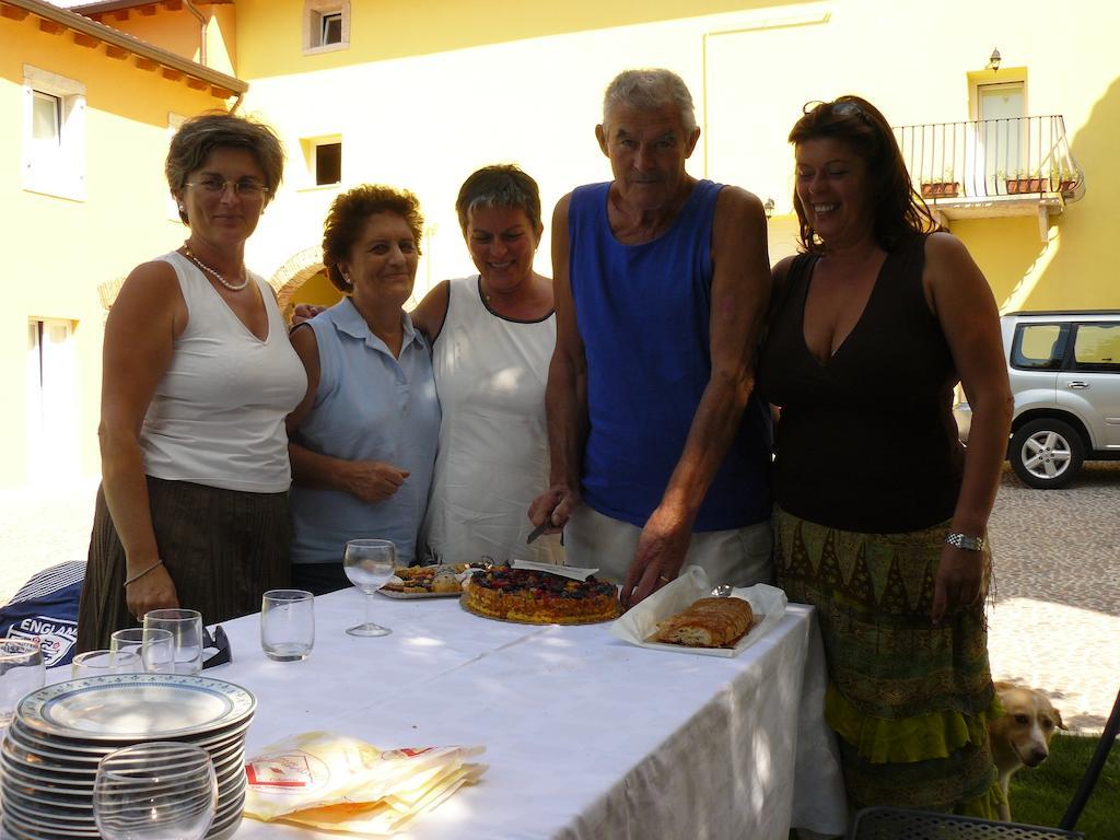 B&B Corte Barbieri Dolcè Zewnętrze zdjęcie